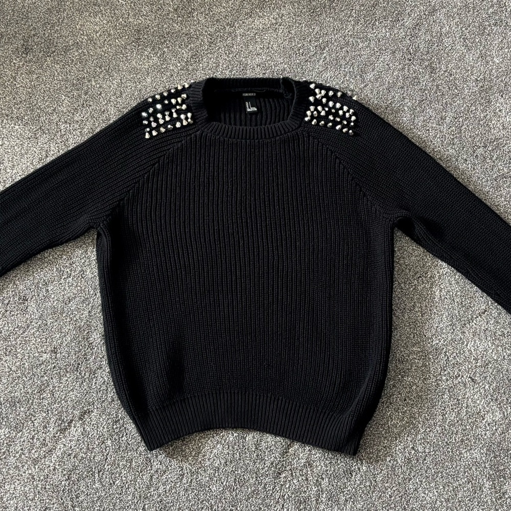 FOREVER 21 Black Ribbed Knit Sweater with Studded Embellishments | Size: SMALL |